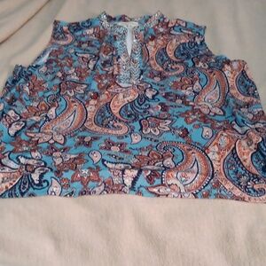 EUC women's sleeveless top